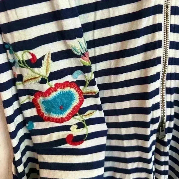 Soft Surroundings Women’s M Navy White Striped ZIP Front Hood Tunic Embroidered - Picture 2 of 9